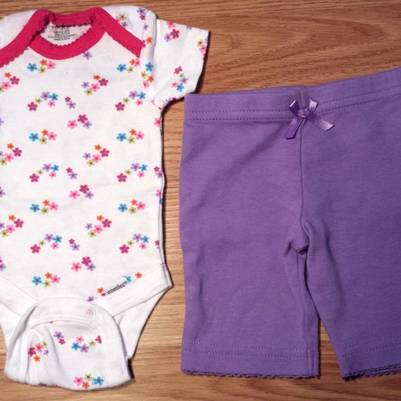 Girl's Size NB Newborn 2 Piece White Floral Gerber - Picture 2 of 6